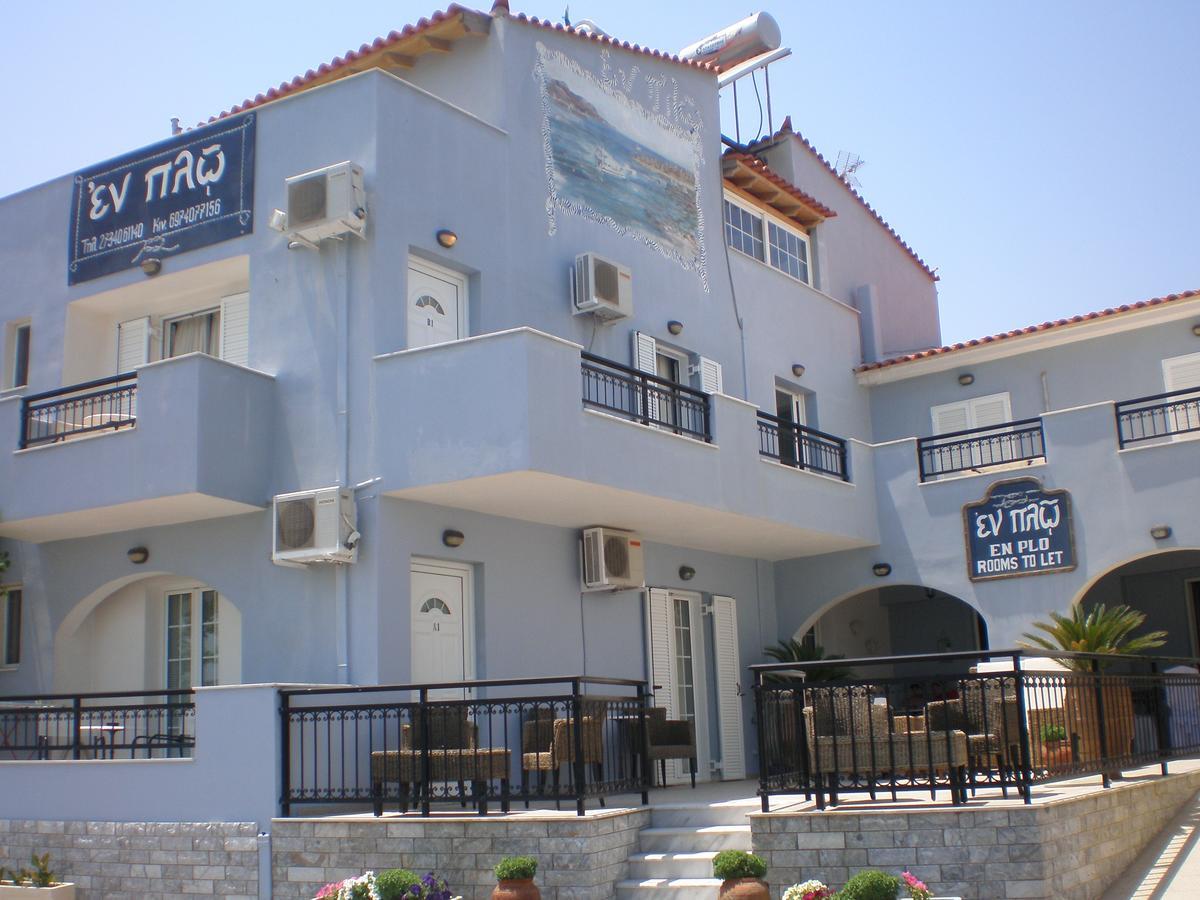 En Plo Hotel Elafonissos Exterior photo