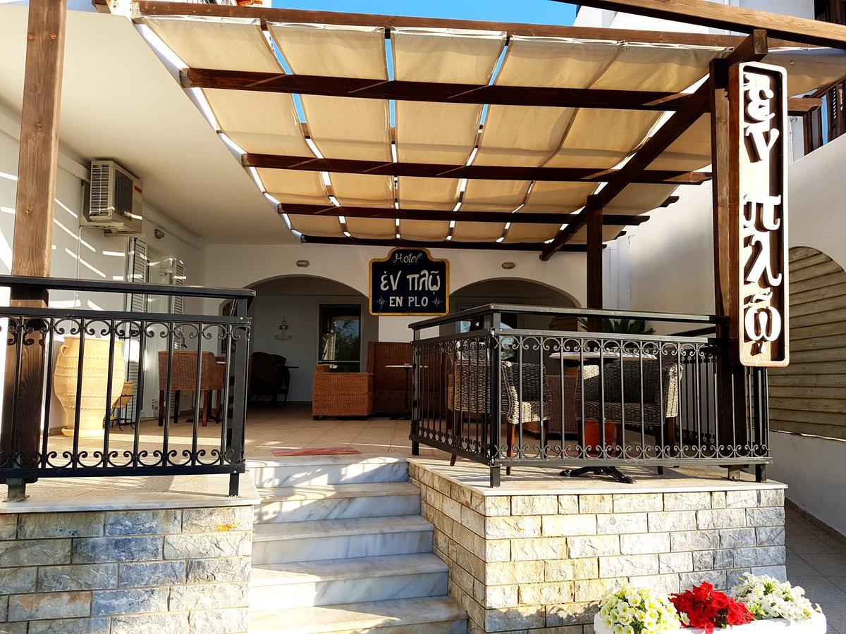 En Plo Hotel Elafonissos Exterior photo
